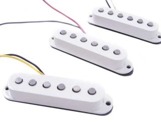 Fender Deluxe Drive Strat (White)