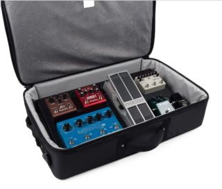 M80 Ped­al­board Case Tour 2.0 BK