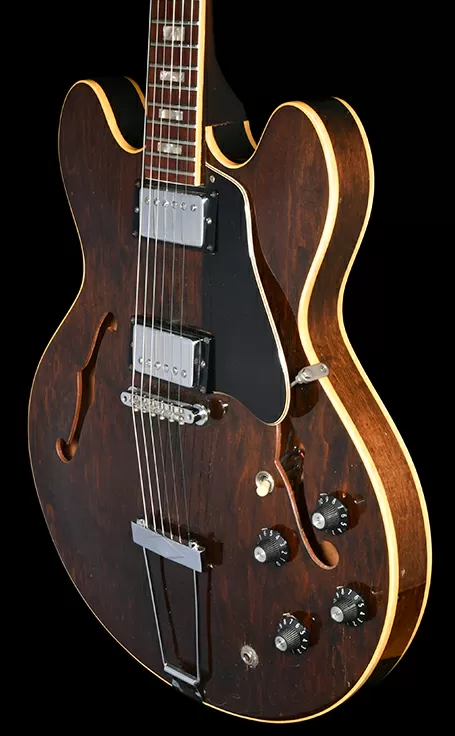 Guitars / Bass Guitars & Ukuleles