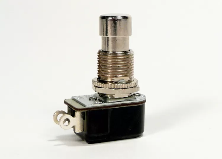 Switches / Amplifier