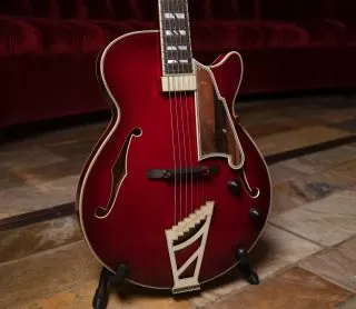 Excel SS Soho, Dark Cherry Burst